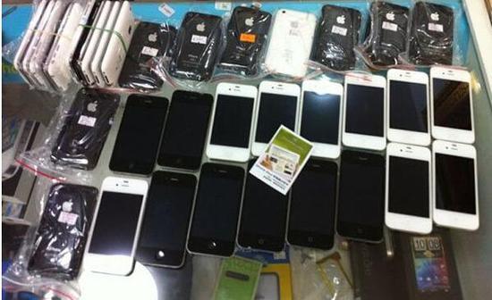 廢品堆里淘金 回收舊手機，開啟年入400萬財富新賽道